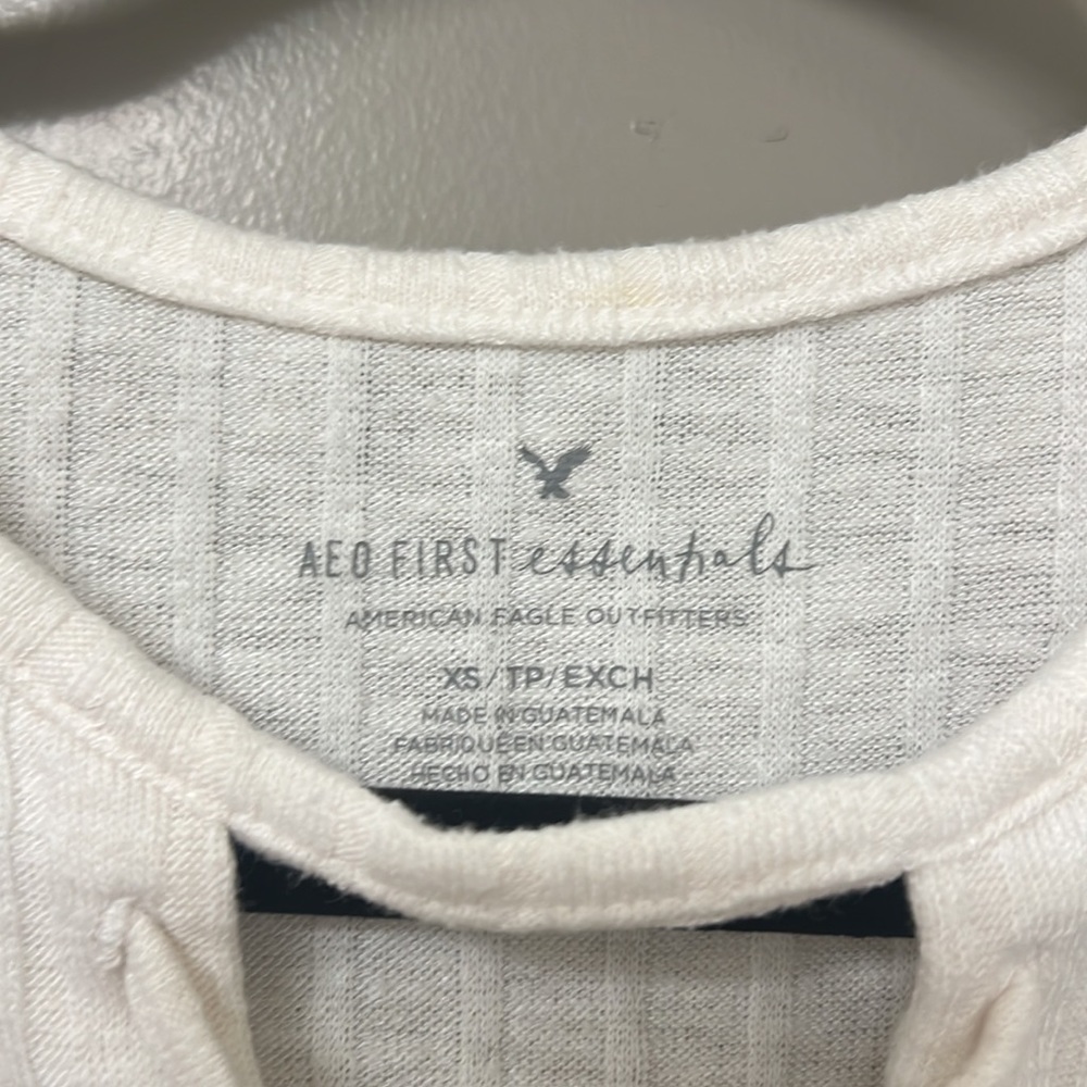 American Eagle Cropped Ribbed Tank - Picture 2 of 8